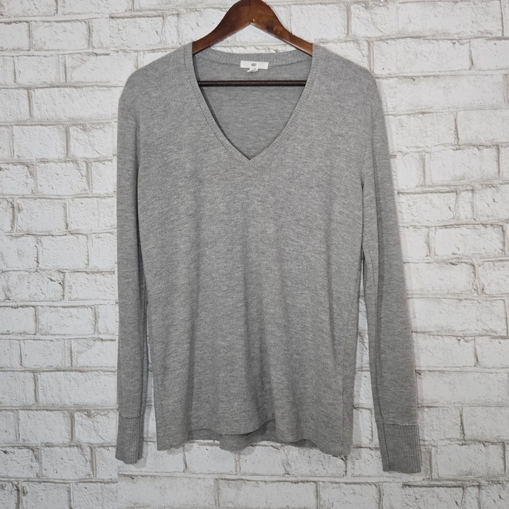 BP lightweight v neck sweater‎